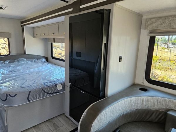2026 Coachmen Freelander 23FS - Image 13