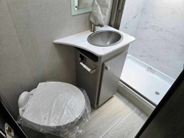 2026 Coachmen Freelander 26DS - Image 11