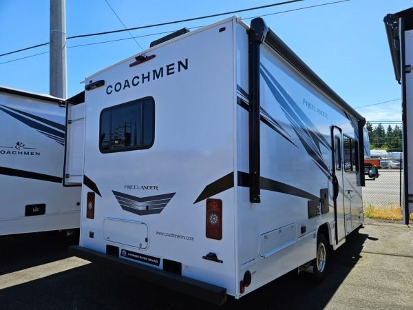 2026 Coachmen Freelander 26DS - Image 5
