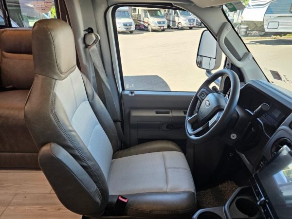 2026 Coachmen Freelander 26DS - Image 36