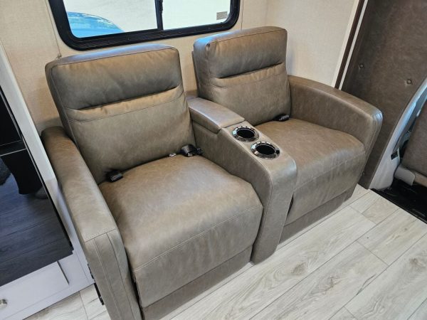 2026 Coachmen Freelander 26DS - Image 10