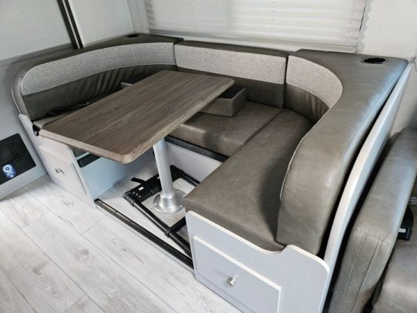 2026 Coachmen Freelander 31MB - Image 12