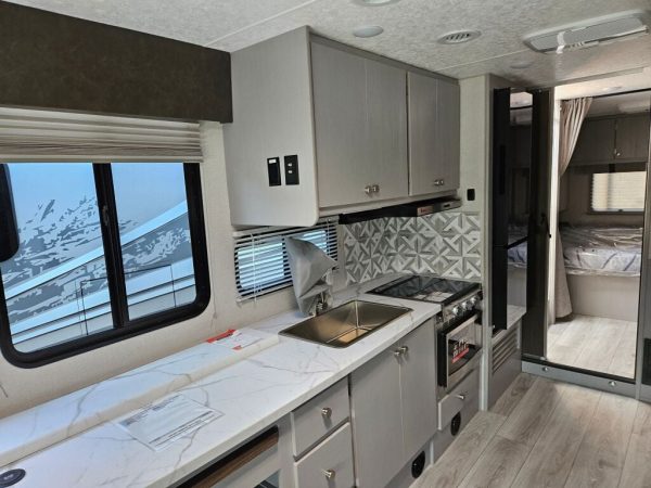 2026 Coachmen Freelander 31MB - Image 18