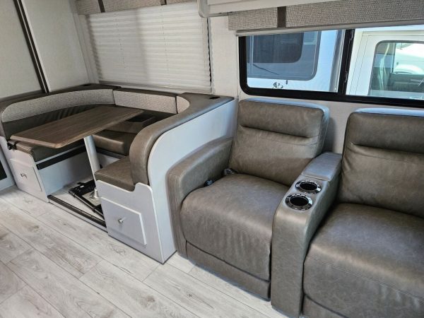 2026 Coachmen Freelander 31MB - Image 19