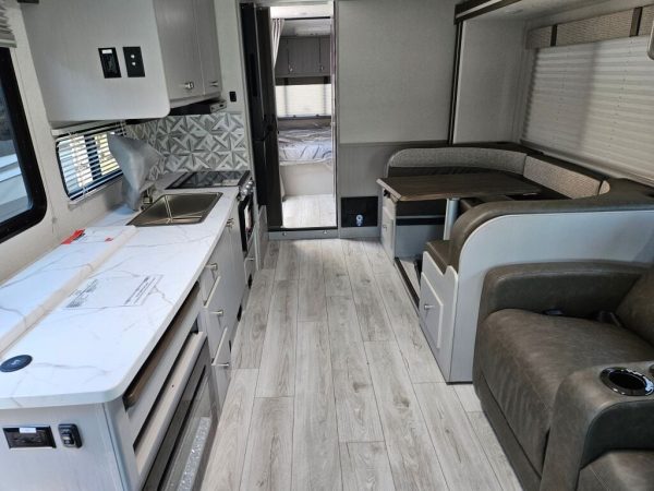 2026 Coachmen Freelander 31MB - Image 10