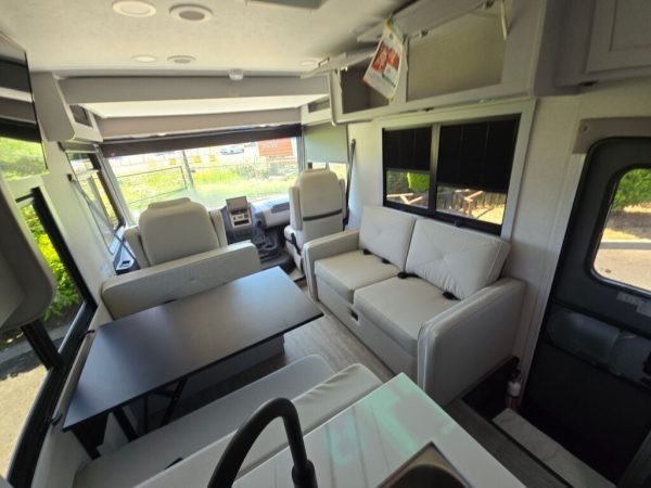 2026 Coachmen Pursuit 27XPS - Image 13