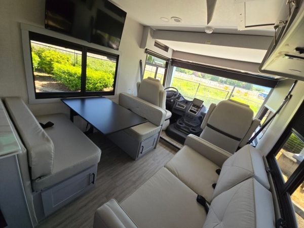 2026 Coachmen Pursuit 27XPS - Image 14