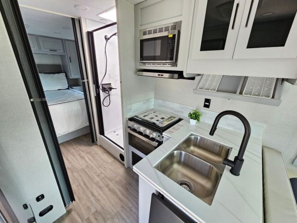 2026 Coachmen Pursuit 27XPS - Image 16