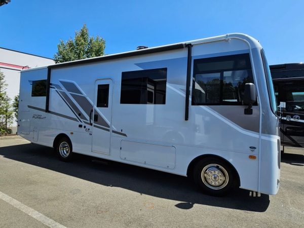 2026 Coachmen Pursuit 27XPS - Image 3