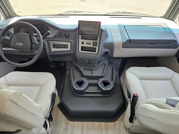 2026 Coachmen Pursuit 27XPS - Image 36
