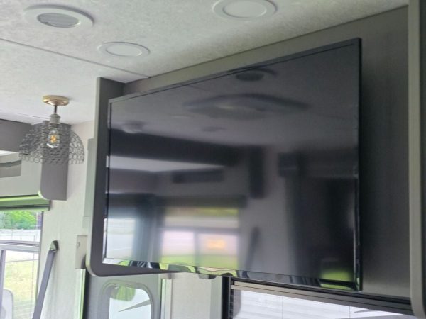 2026 Coachmen Pursuit 31ES - Image 22