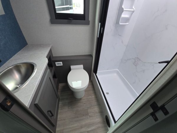 2026 Coachmen Pursuit 31ES - Image 26