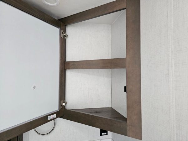 2026 Dynamax Europa 31SS - Image 28