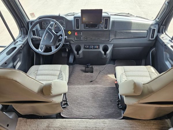 2026 Dynamax Europa 31SS - Image 29