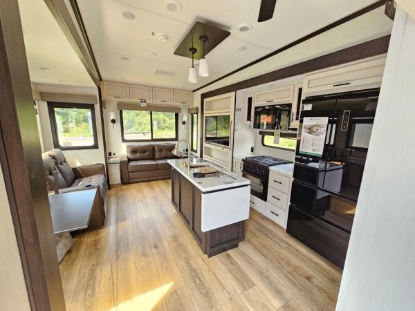 2026 Forest River Sabre 36FLX - Image 11