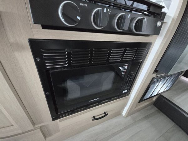 2026 Forest River Sunseeker LE 2250SLE - Image 22