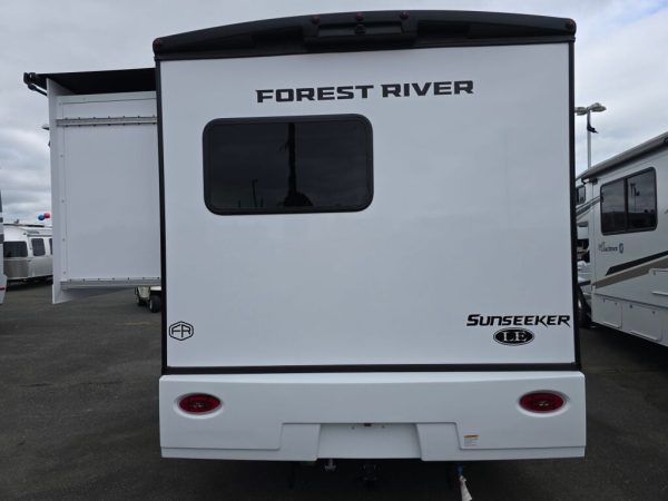 2026 Forest River Sunseeker LE 2250SLE - Image 7