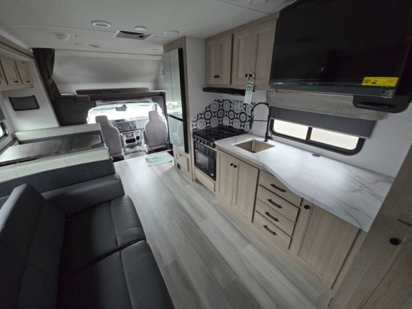 2026 Forest River Sunseeker LE 2550DSLE - Image 16