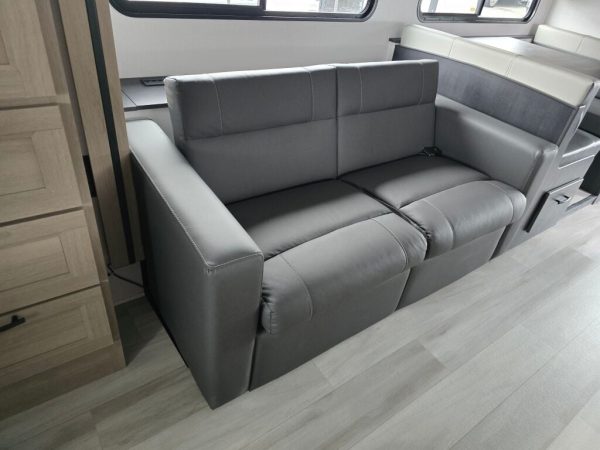 2026 Forest River Sunseeker LE 2550DSLE - Image 17