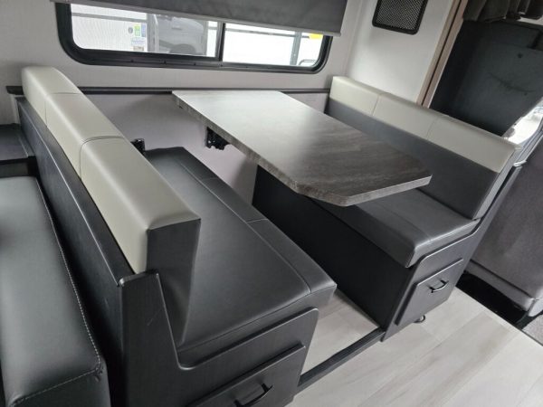 2026 Forest River Sunseeker LE 2550DSLE - Image 18