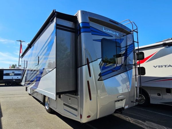 2026 Thor Motor Coach Luminate MM30 - Image 4