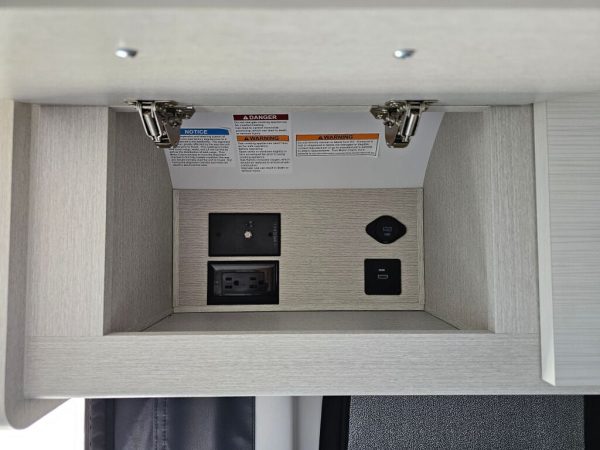 2026 Thor Motor Coach Scope 18G - Image 13