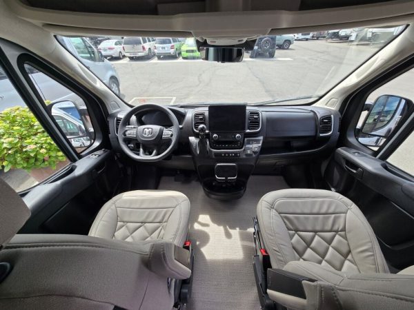2026 Thor Motor Coach Scope 18M - Image 5