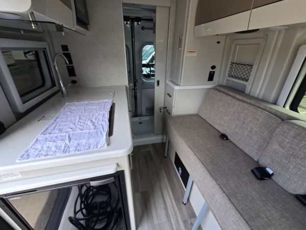 2026 Thor Motor Coach Scope 18M - Image 8
