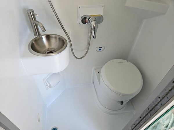 2026 Thor Motor Coach Sequence 20U - Image 14