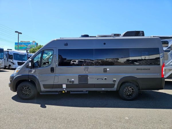 2026 Thor Motor Coach Sequence 20U - Image 4