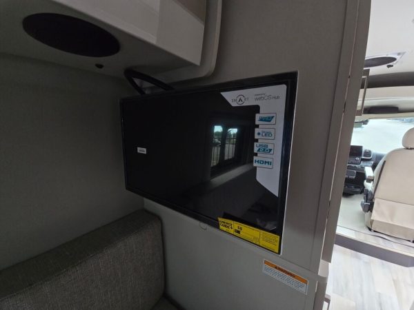 2026 Thor Motor Coach Sequence 20U - Image 18