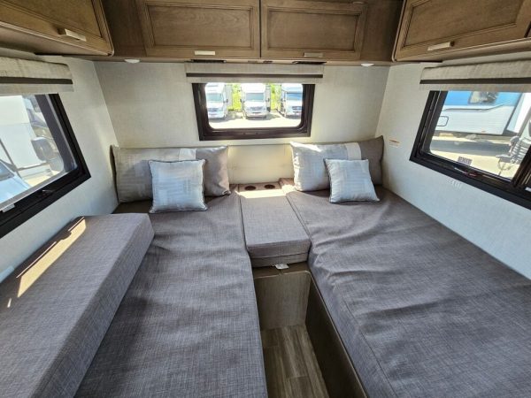2026 Thor Motor Coach Vegas 24.1 - Image 26