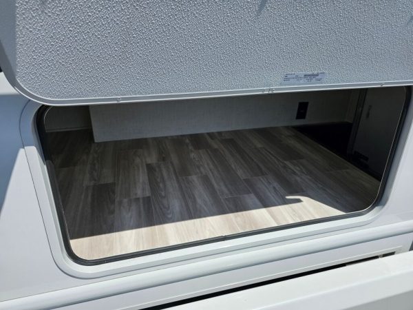2026 Thor Motor Coach Vegas 24.1 - Image 7