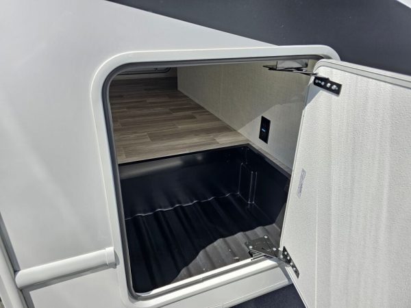 2026 Thor Motor Coach Vegas 24.1 - Image 8