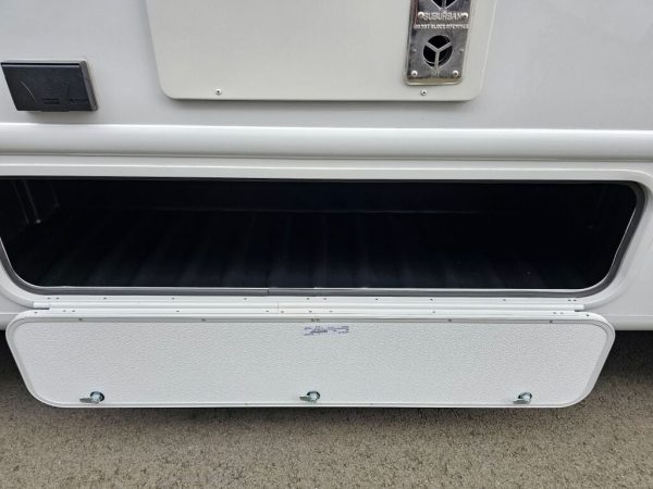 2026 Thor Motor Coach Vegas 26.2 - Image 12