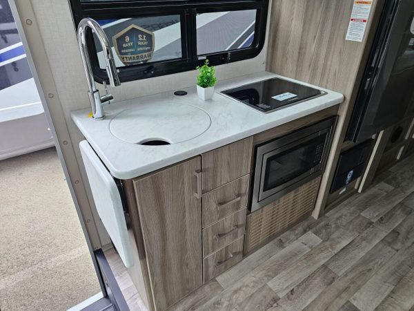 2026 Thor Motor Coach Vegas 26.2 - Image 20