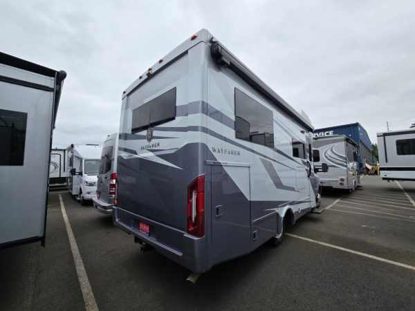 2026 Tiffin Motorhomes Wayfarer 25XLW - Image 3