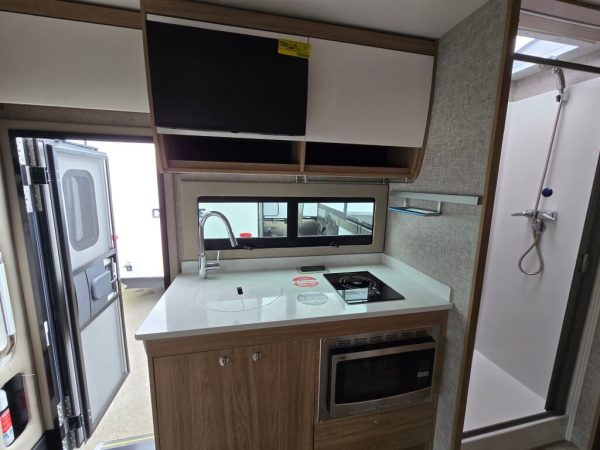 2026 Tiffin Motorhomes Wayfarer 25XLW - Image 9