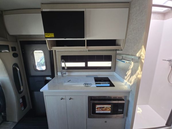 2026 Tiffin Motorhomes Wayfarer 25XLW - Image 16