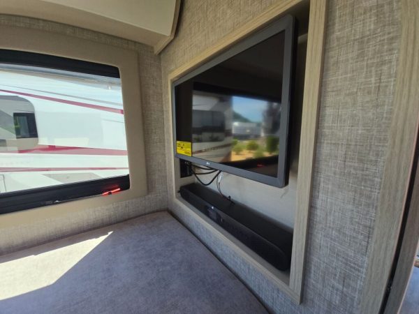 2026 Tiffin Motorhomes Wayfarer 25XLW - Image 27