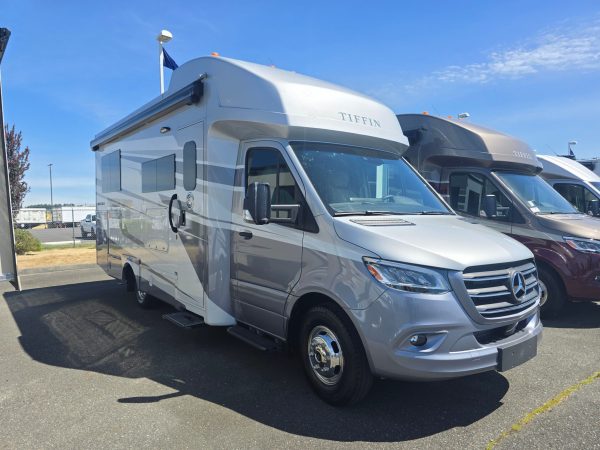 2026 Tiffin Motorhomes Wayfarer 25XLW - Image 32