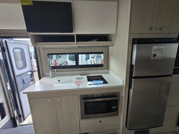 2026 Tiffin Motorhomes Wayfarer 25XRW - Image 11