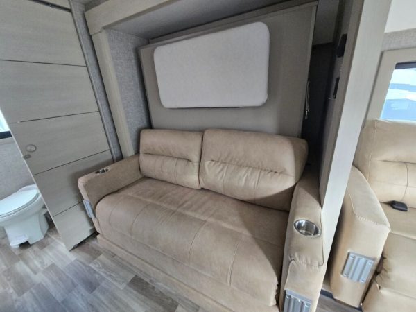 2026 Tiffin Motorhomes Wayfarer 25XRW - Image 13