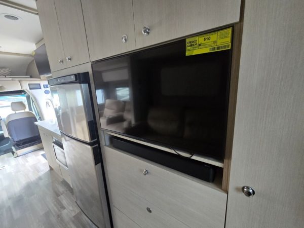 2026 Tiffin Motorhomes Wayfarer 25XRW - Image 14
