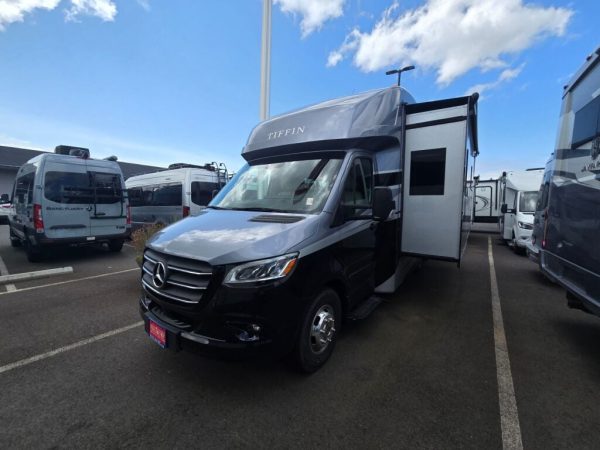 2026 Tiffin Motorhomes Wayfarer 25XRW