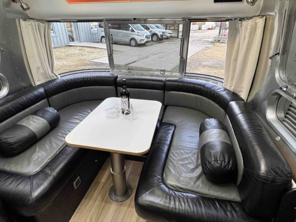 Airstream caravan for hire - Image 12