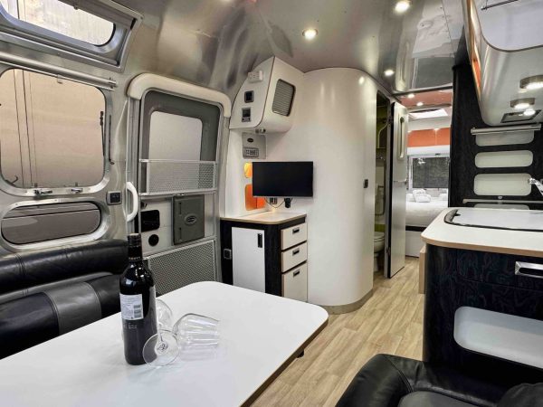 Airstream caravan for hire - Image 16