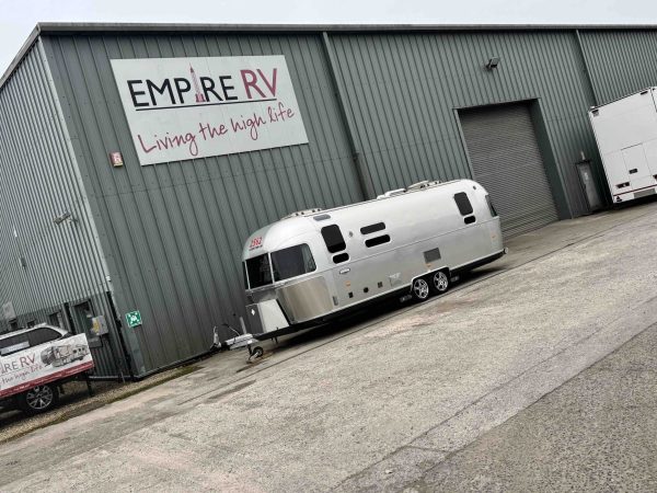 Airstream caravan for hire - Image 3
