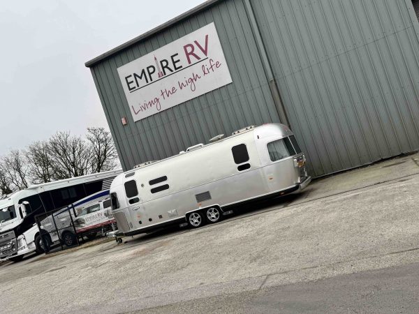 Airstream caravan for hire - Image 6