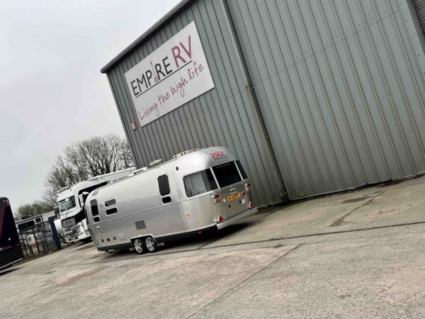 Airstream caravan for hire - Image 8